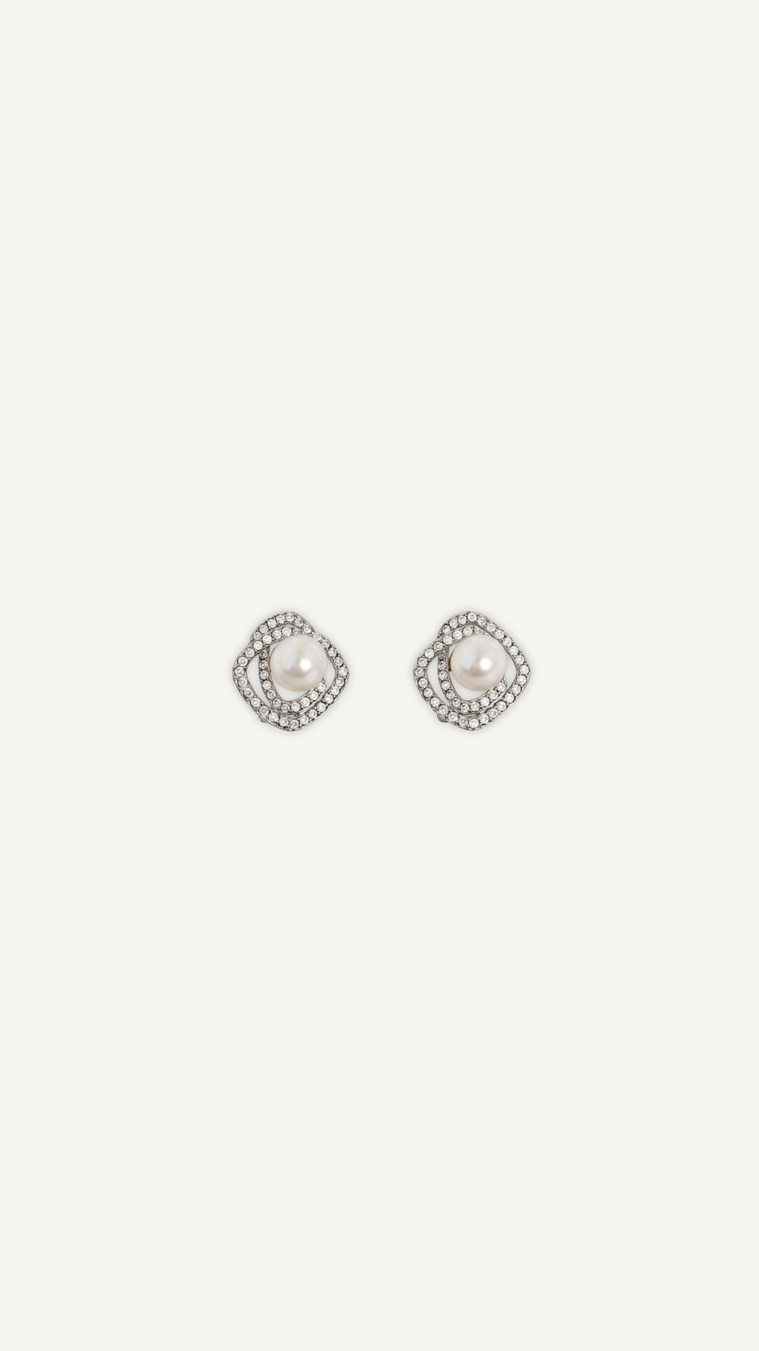 Boucles d’oreilles perles Layina Myraïda | Détail délicat